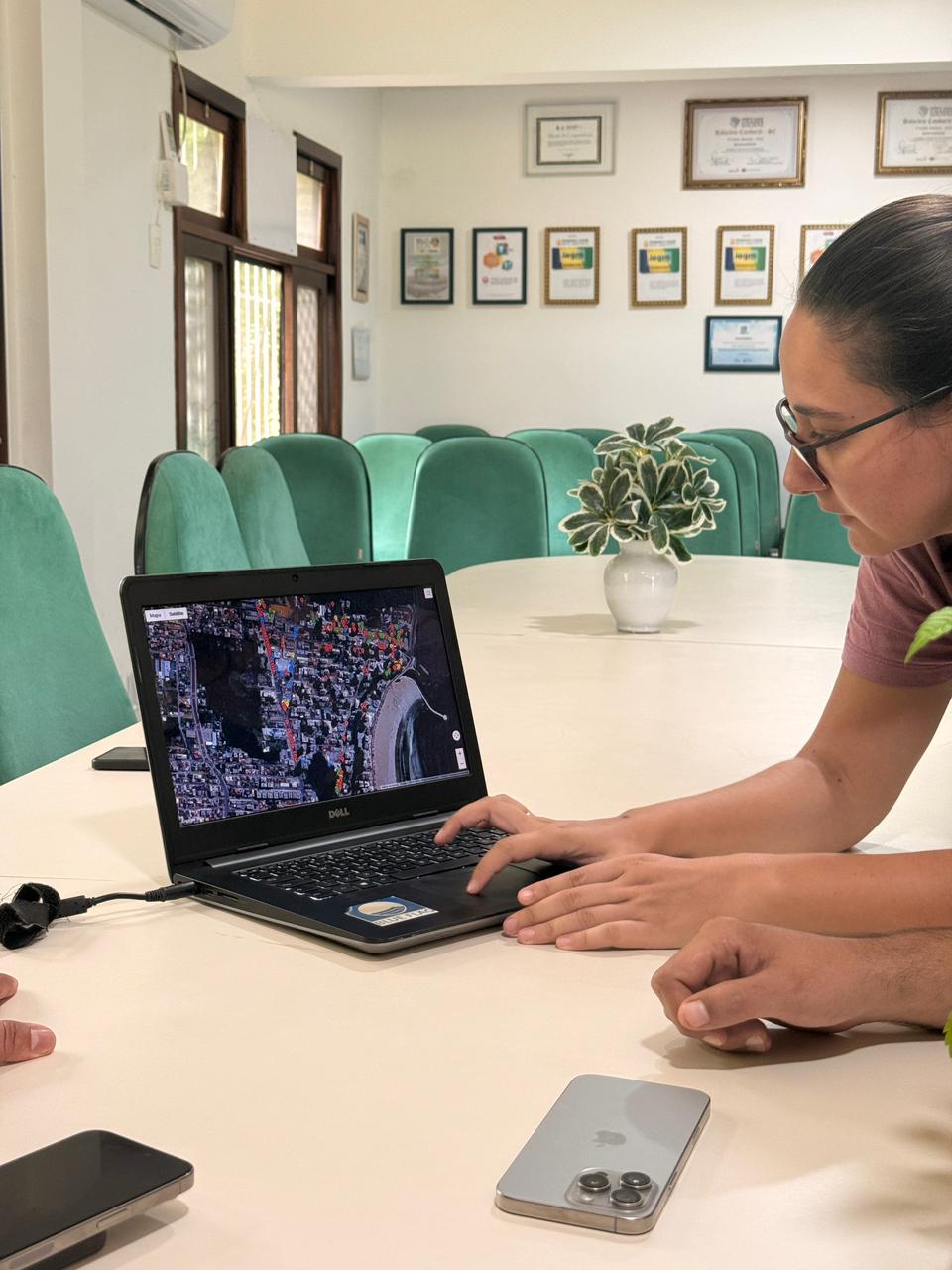 Adote uma arvore em Balneário Camboriú