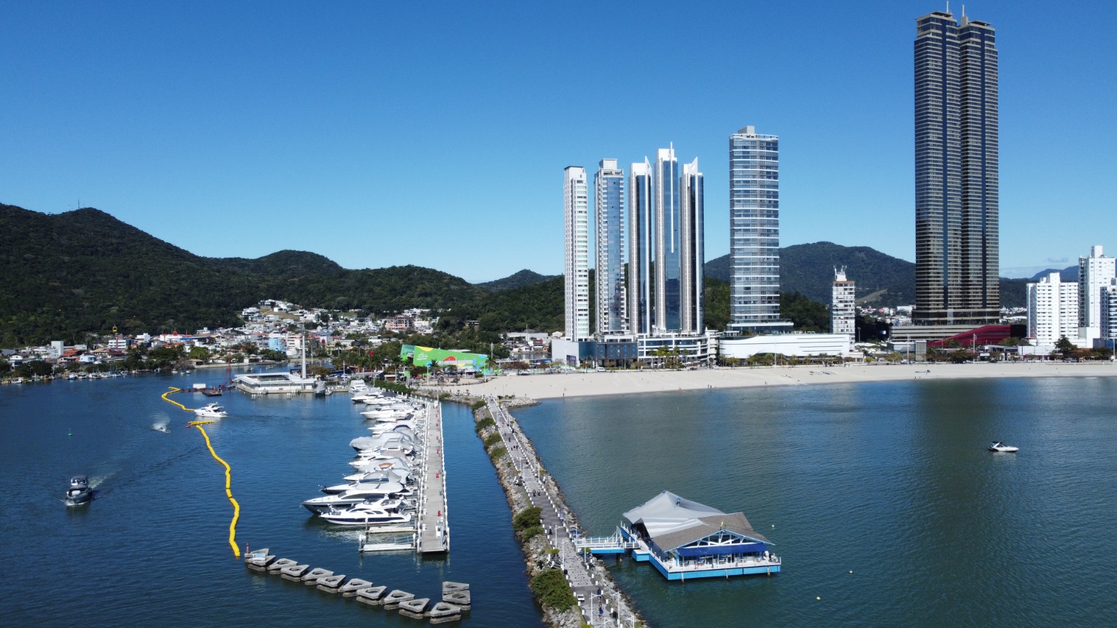 Barra Sul em Balneário Camboriú