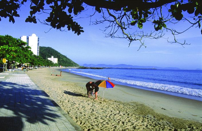 Conheça a Praia de Cabeçudas em Itajaí-SC
