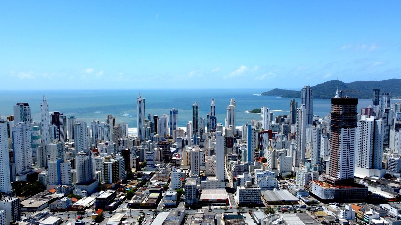 Centro de Balneário Camboriú: como é viver na região mais urbana e completa da cidade em 2025