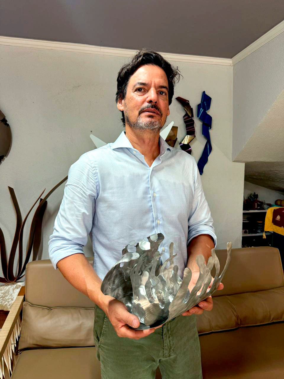 Arte em Balneário Camboriú: quem é Emanuel Vasco Nunes e por que sua obra importa