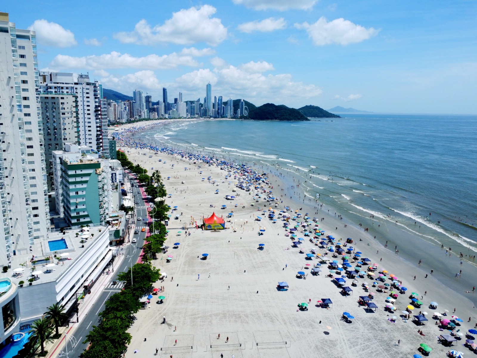 Imóveis prontos em Balneário Camboriú e Praia Brava | Aproveite o verão já nesta temporada